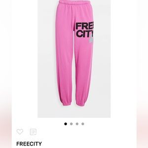 NWOT Freecity Sweatpants sz M